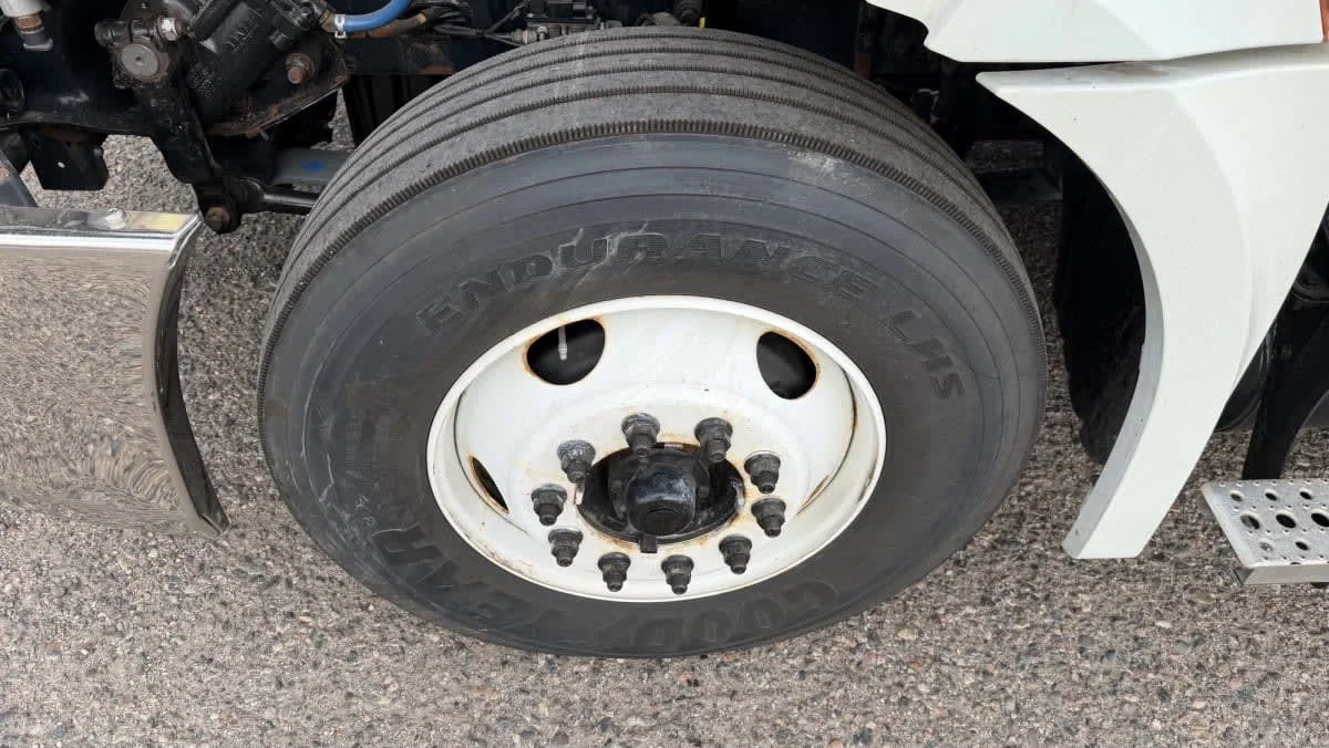 2020 Freightliner Cascadia in Phoenix, AZ — photo 16