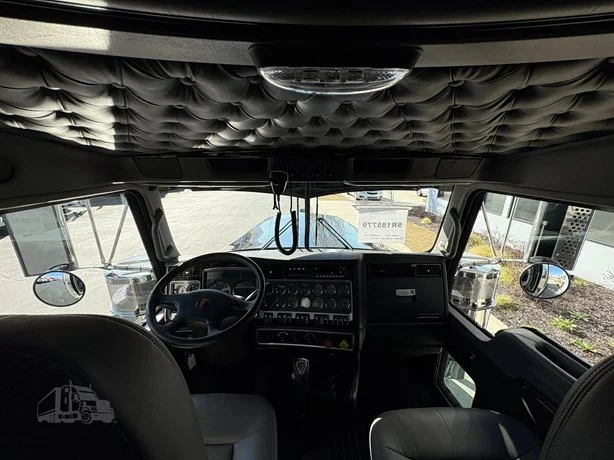 2025 Kenworth W900 - image 14