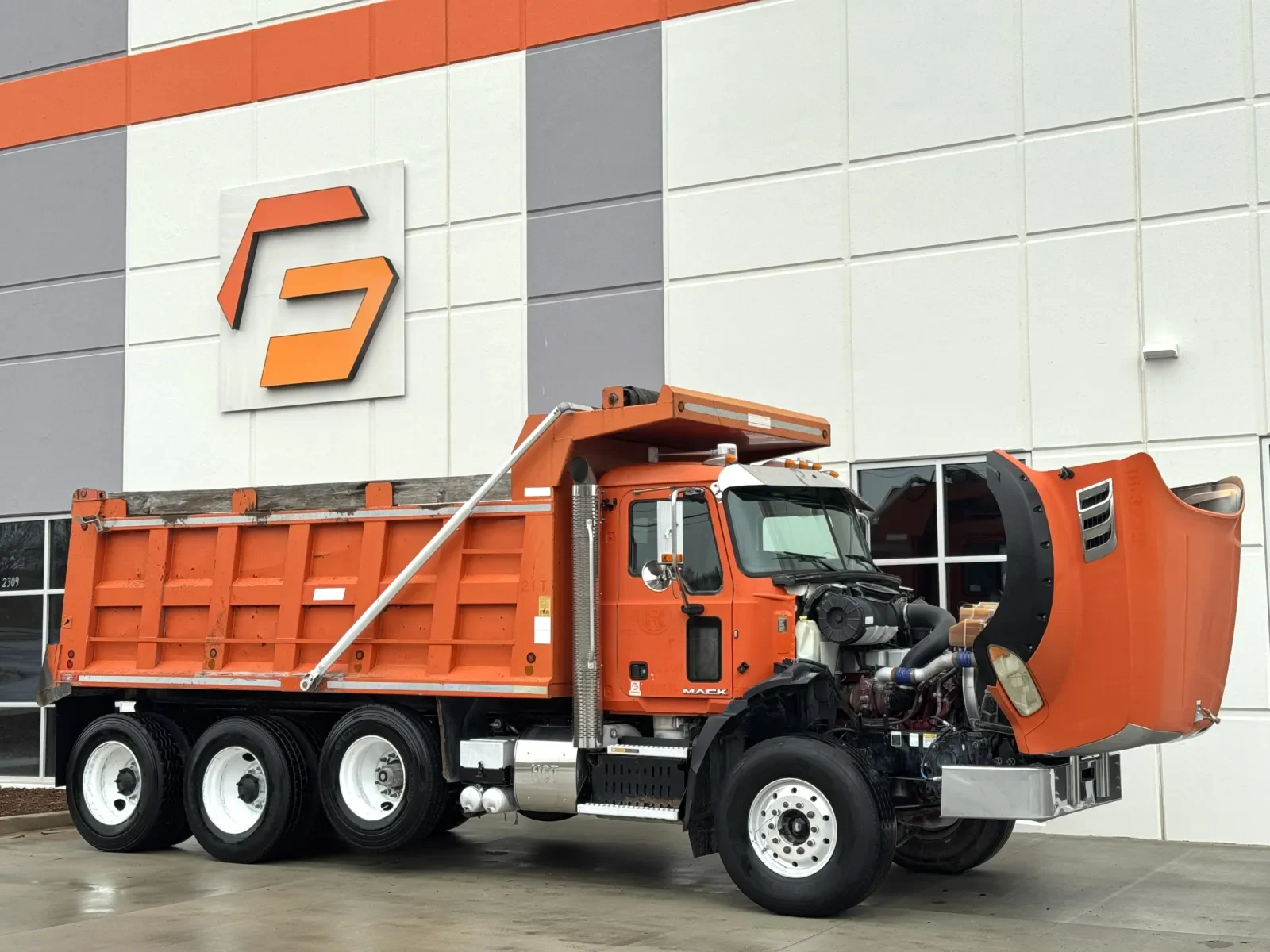 2016 Mack in Greer, SC — photo 10