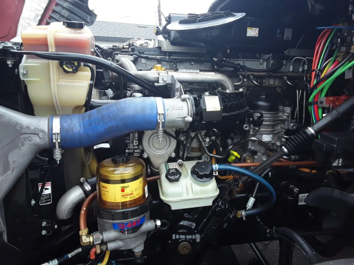 2020 Freightliner Cascadia in Montebello, CA — photo 8