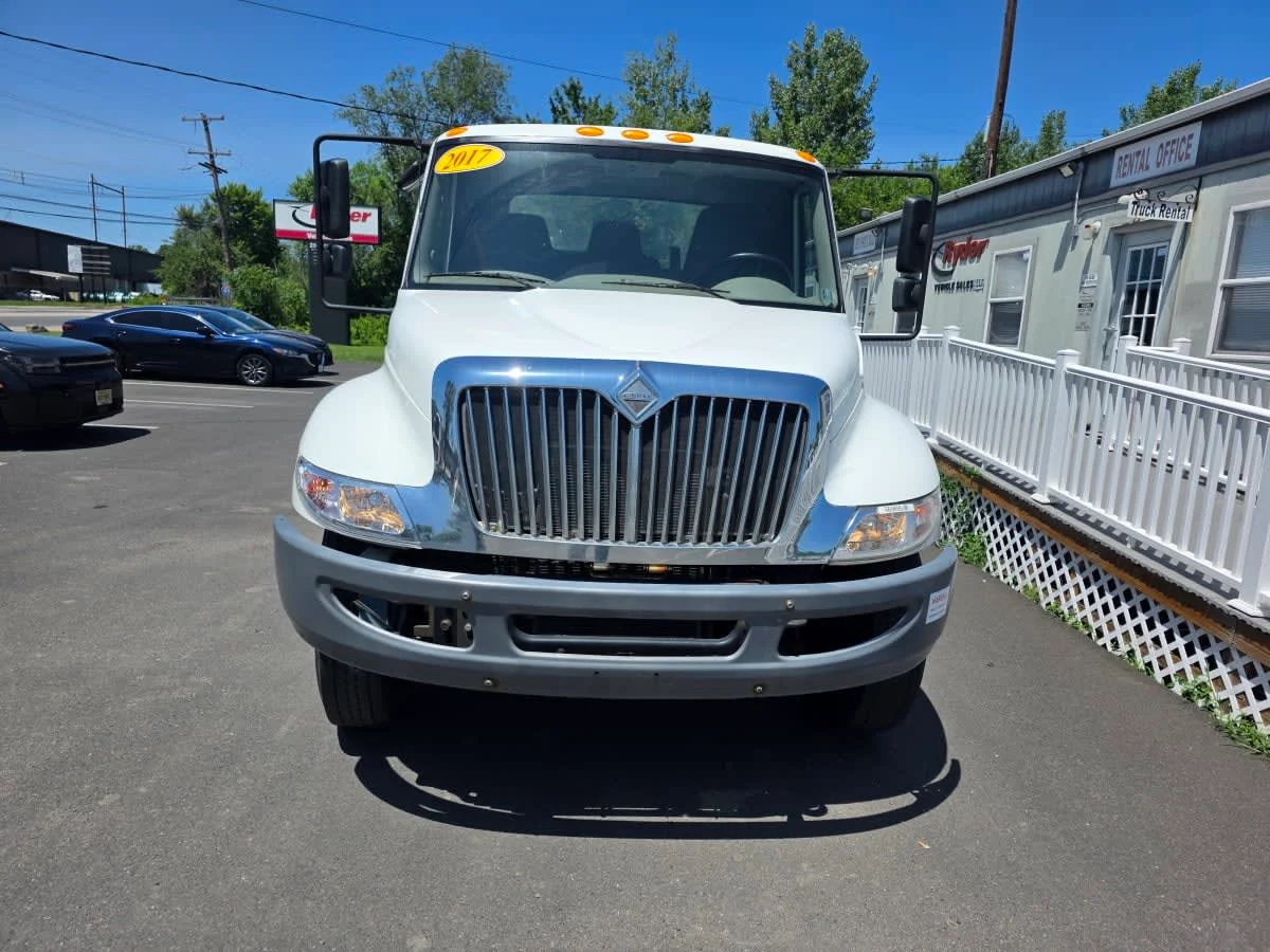 2017 International 4300 in Bensalem, PA — photo 2