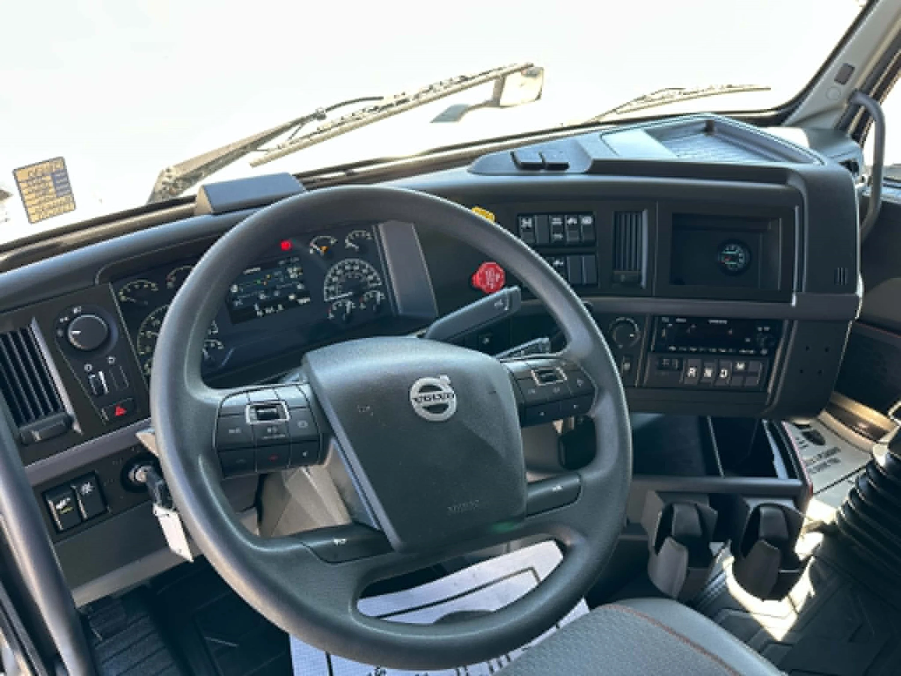 2023 Volvo VNL 760 — photo 12