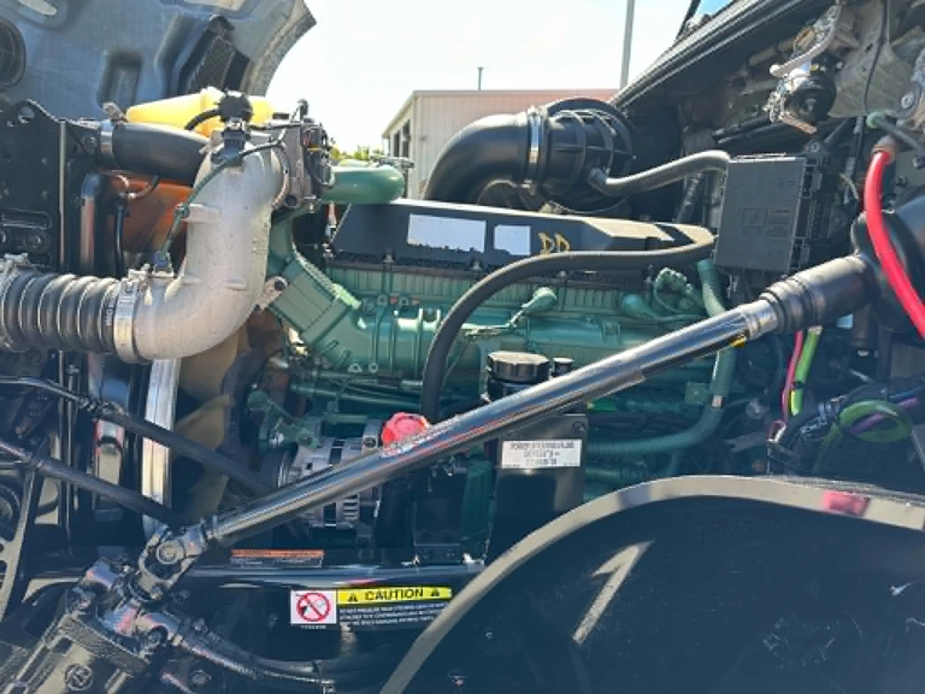 2023 Volvo VNL 760 — photo 10