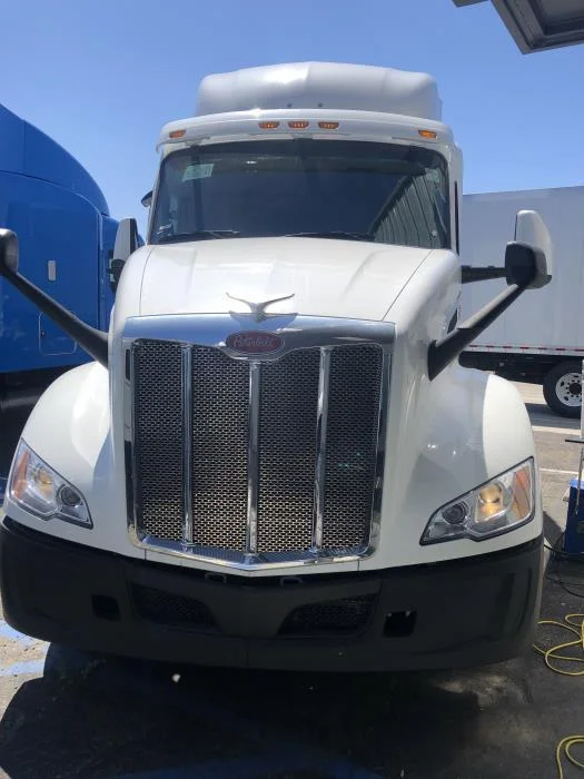 2024 Peterbilt 579 in San Diego, CA — photo 6