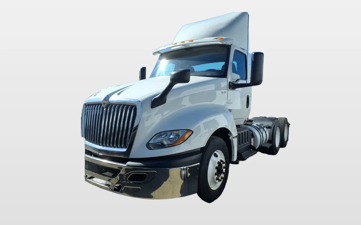 2019 International - image 1