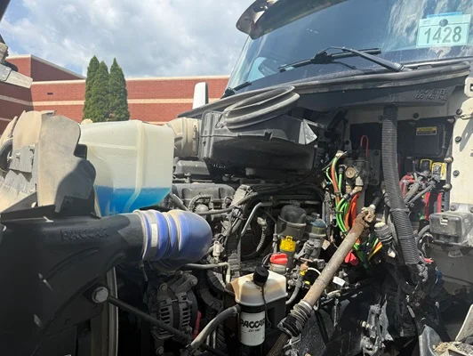 2024 Kenworth T880 in Greensboro, NC — photo 13