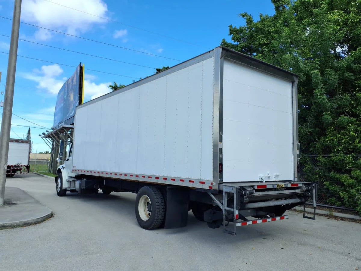 2022 Freightliner M2 106 in Davie, FL — photo 6