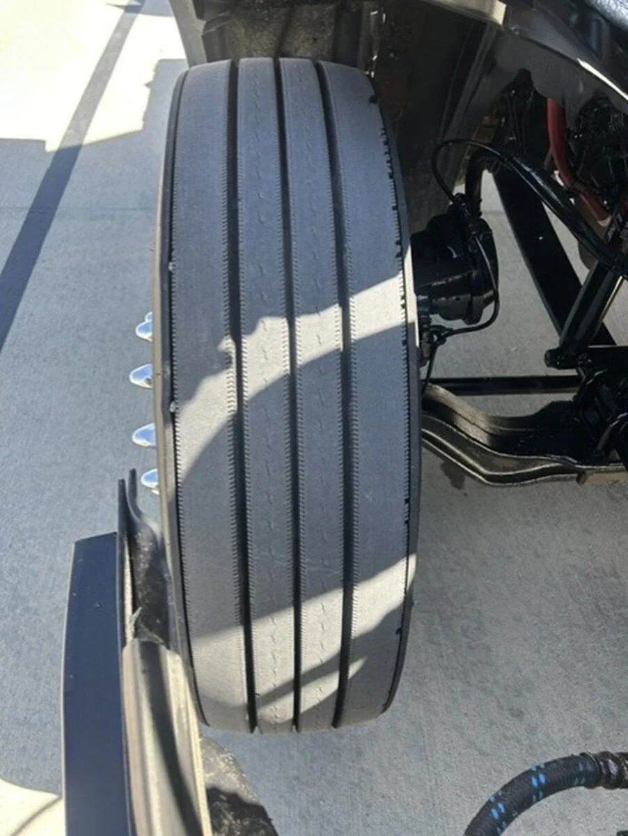 2023 Freightliner Cascadia — photo 11