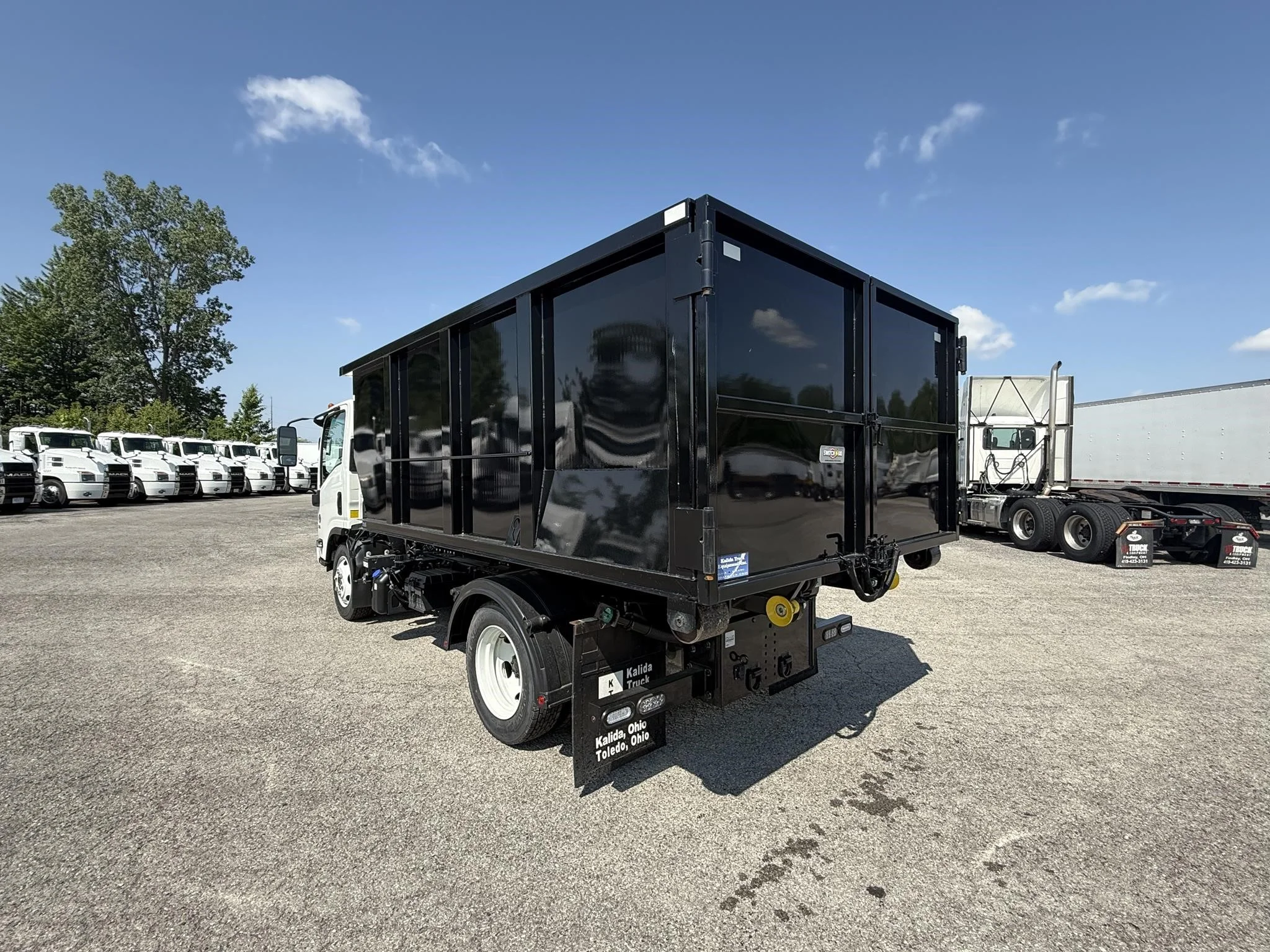 2024 Hino in Findlay, OH — photo 3