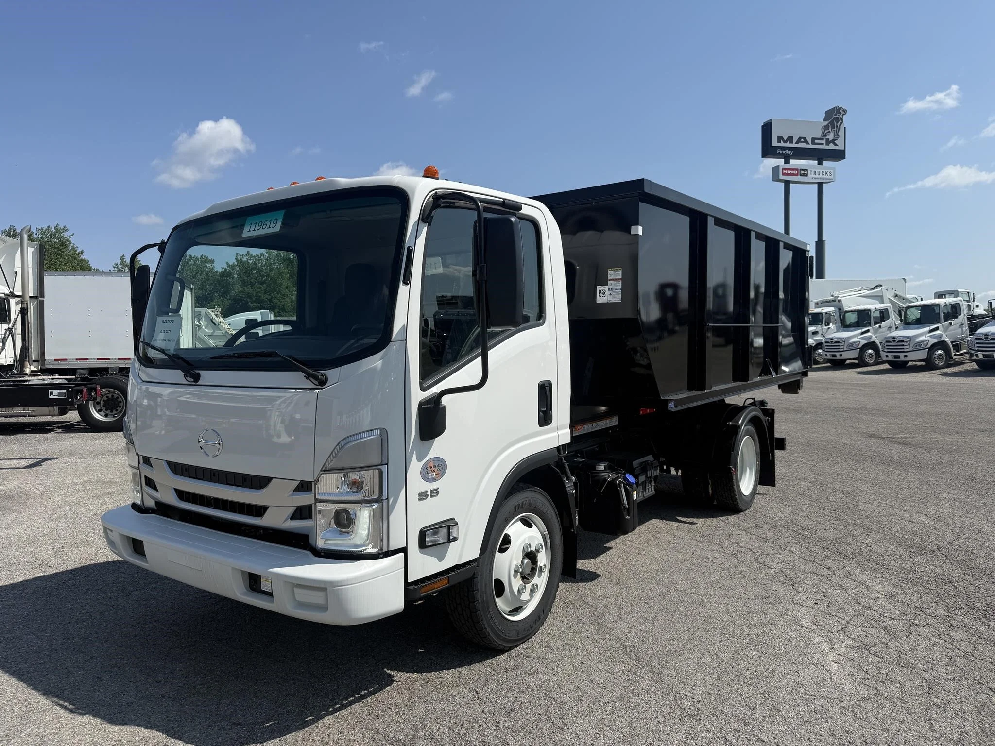 2024 Hino in Findlay, OH
