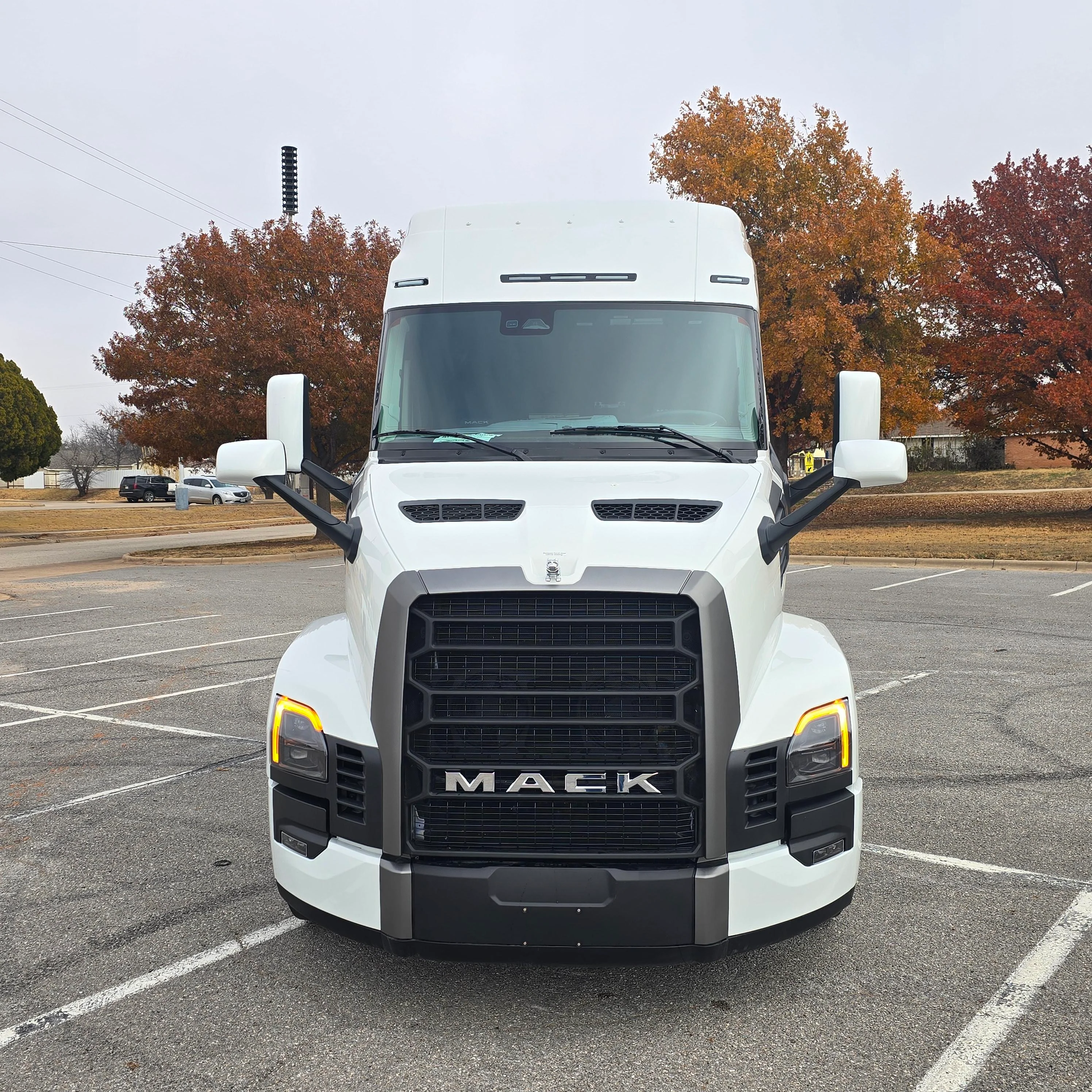 2026 Mack Pinnacle in Wichita Falls, TX — photo 2
