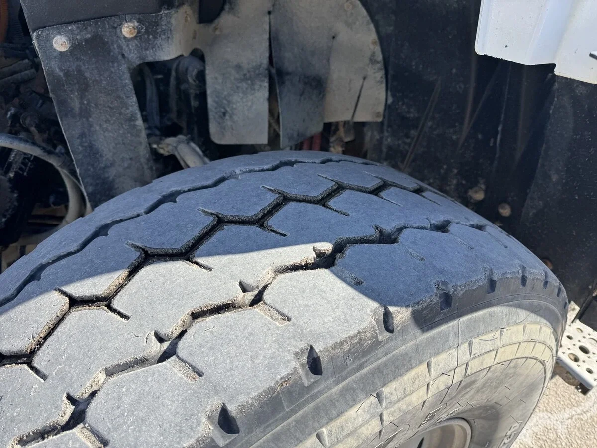 2022 Freightliner 114SD - image 19