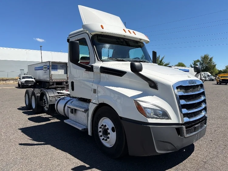 2020 Freightliner Cascadia
