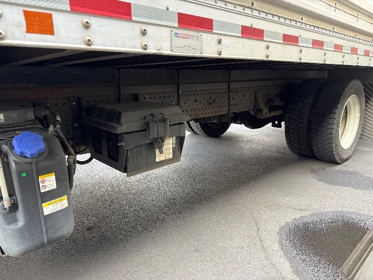 2019 Isuzu NQR - image 5