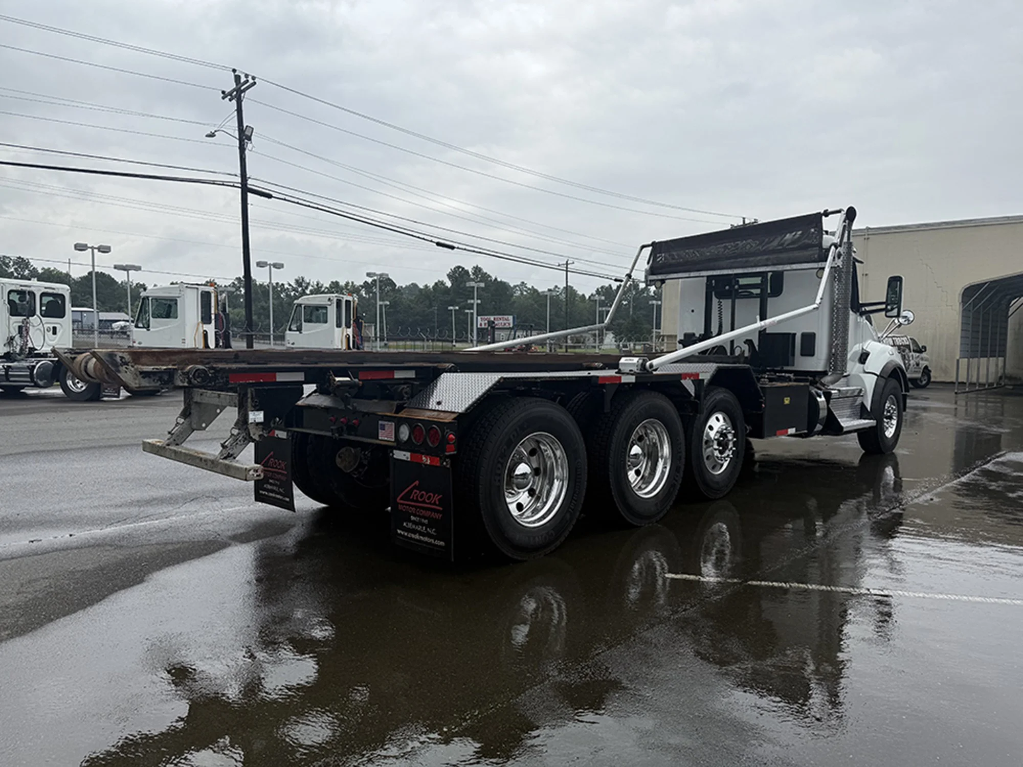 2024 Kenworth T880 - image 4