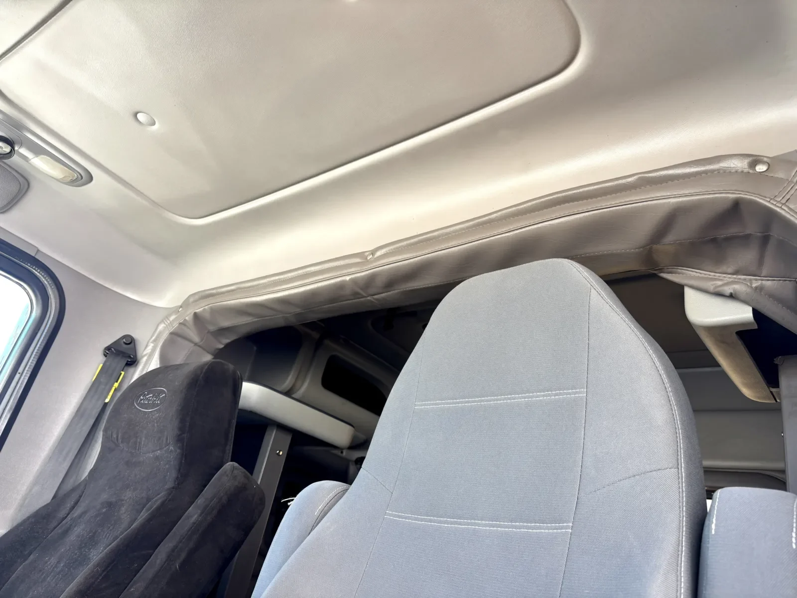 2015 Peterbilt 389 - image 19