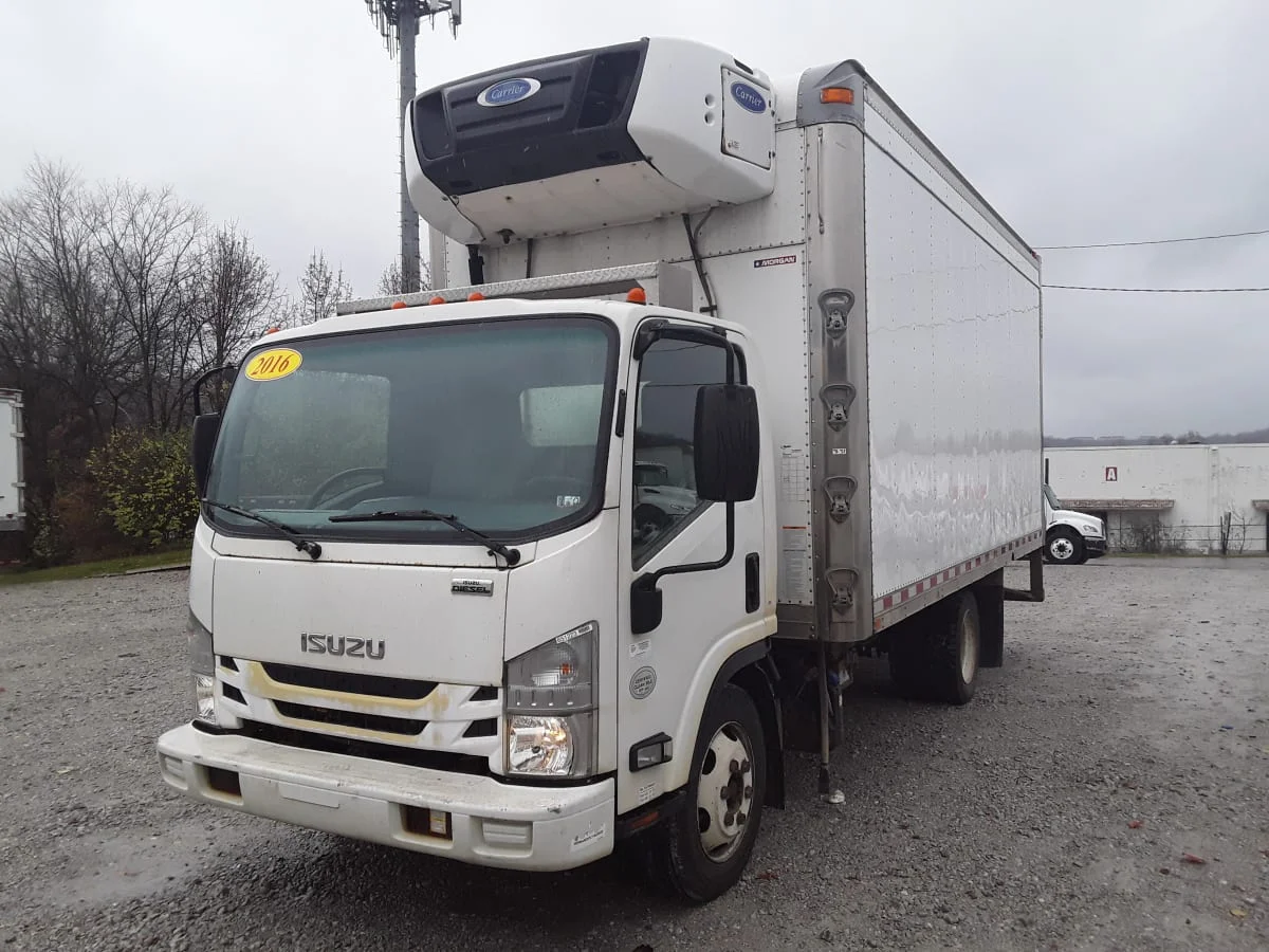 2016 Isuzu NRR in Pittsburgh, PA
