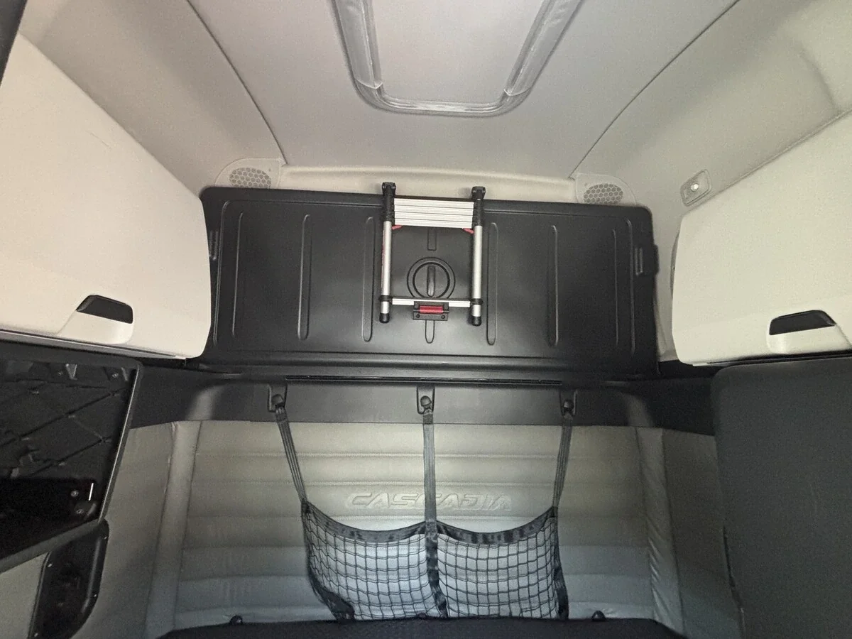 2022 Freightliner Cascadia — photo 19
