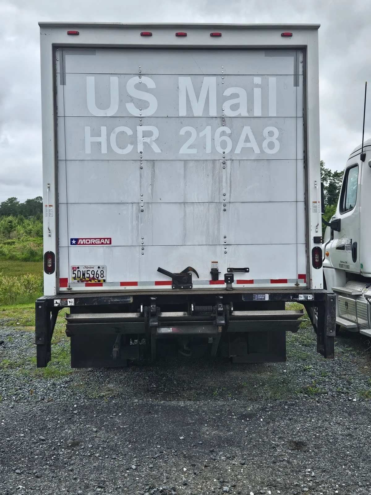 2020 Isuzu NPR - image 5