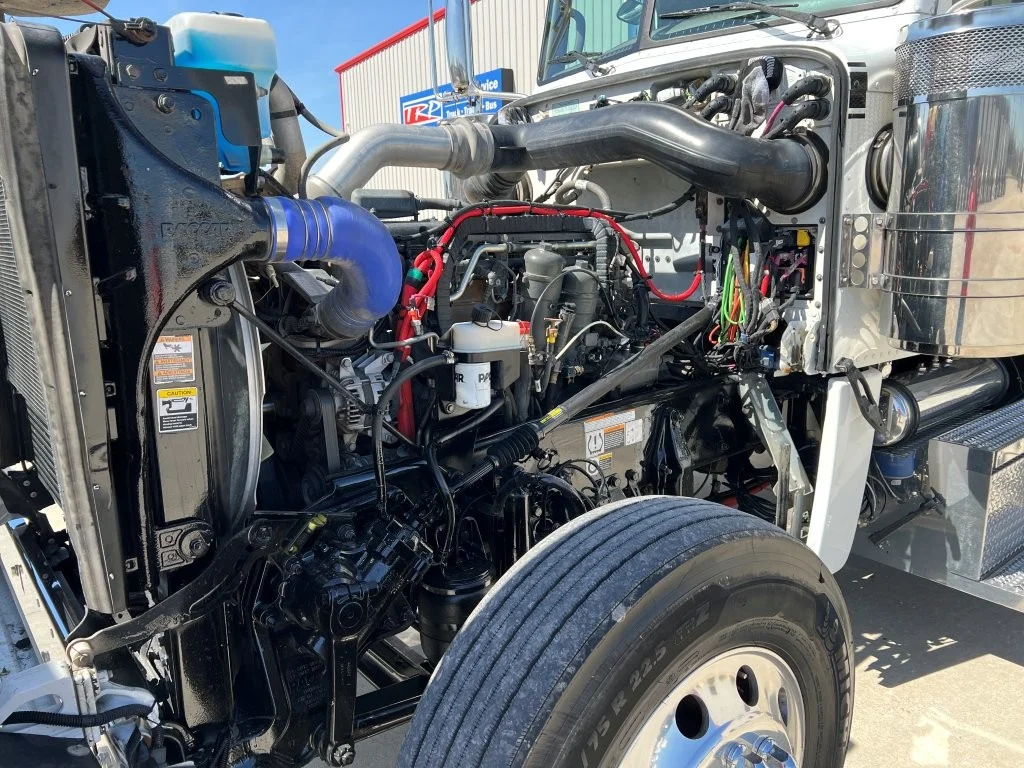 2022 Peterbilt 389 - image 11