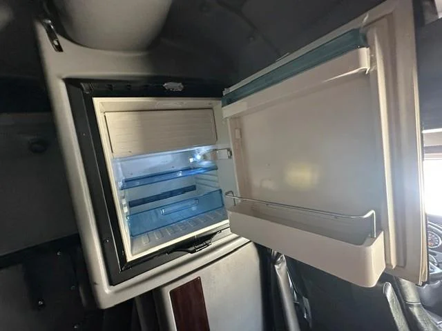 2022 Peterbilt 389 — photo 17