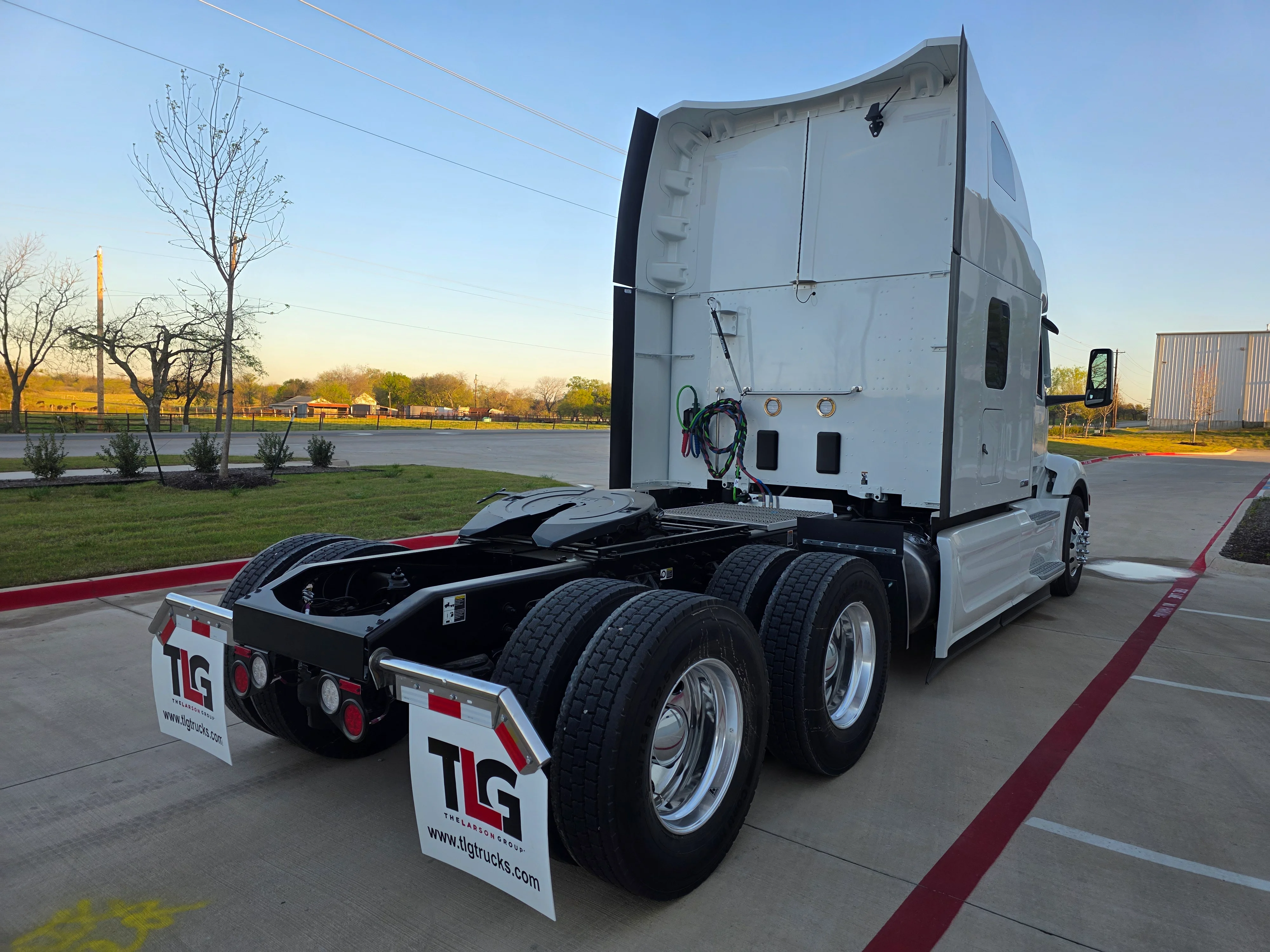 2027 Peterbilt 579 in Dayton, OH — photo 5