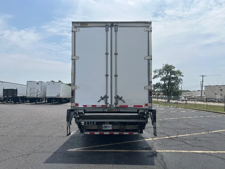 2022 Freightliner eM2 in Tulsa, OK — photo 7