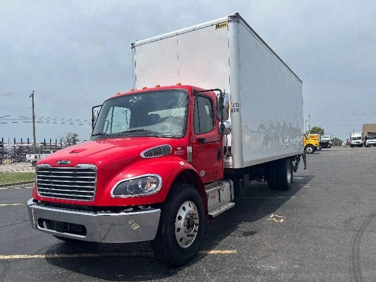 2022 Freightliner eM2 in Tulsa, OK — photo 3