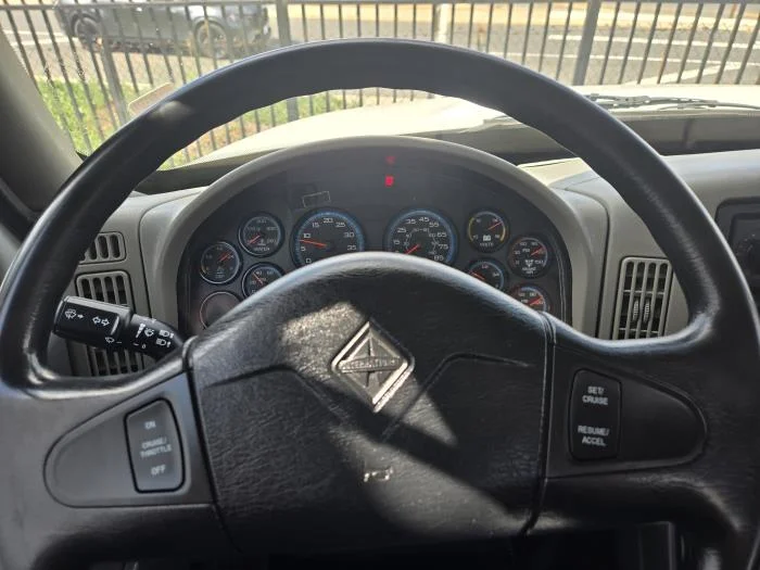 2019 International 4300 — photo 10