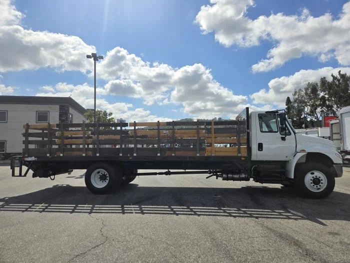 2019 International 4300 — photo 5
