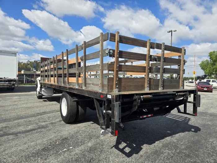 2019 International 4300 — photo 7