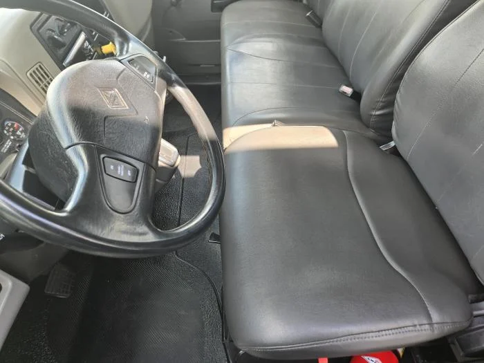 2019 International 4300 — photo 12