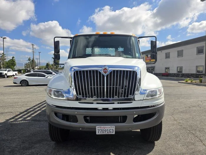 2019 International 4300 — photo 3