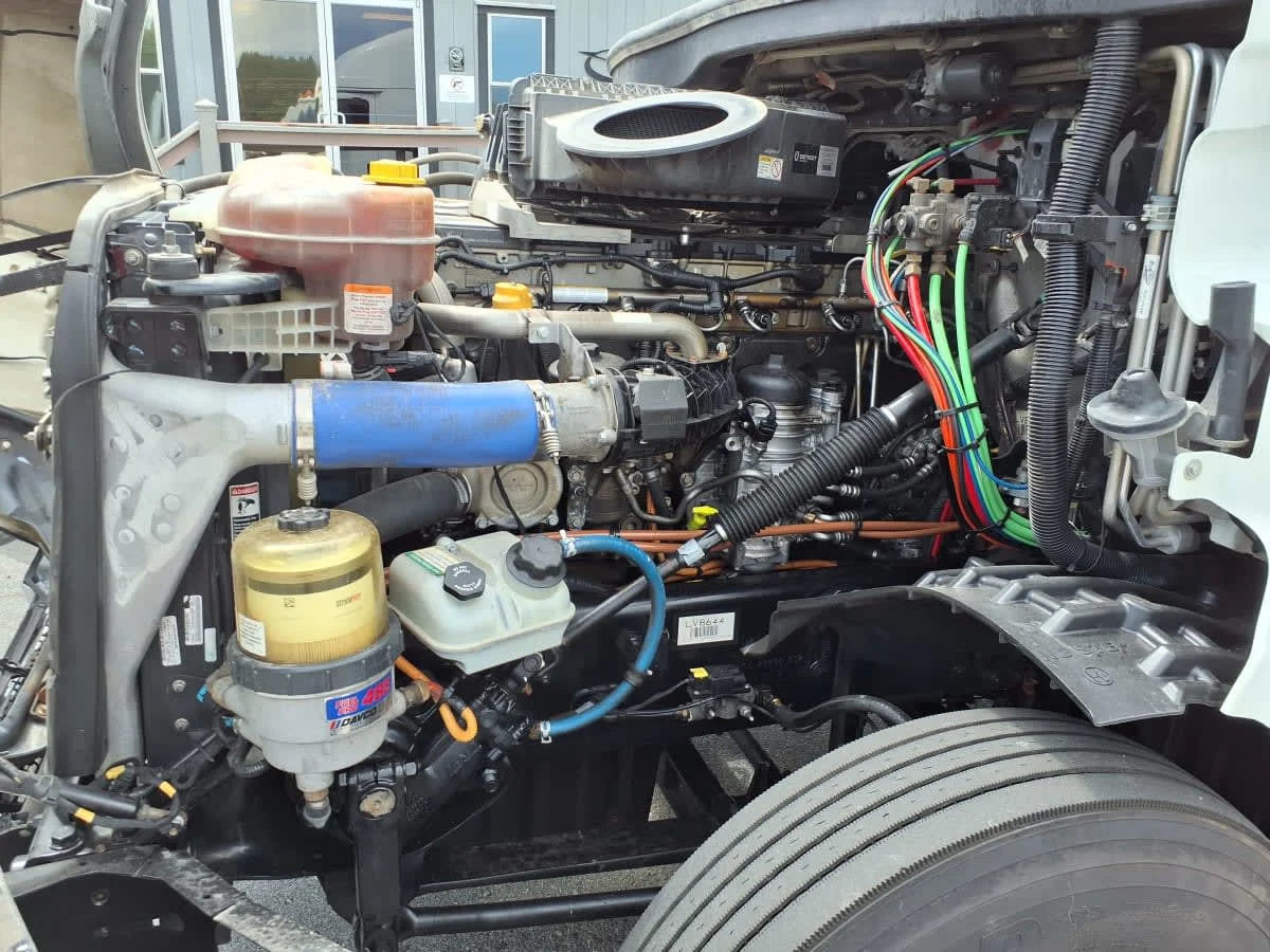 2020 Freightliner Cascadia in North Little Rock, AR — photo 13