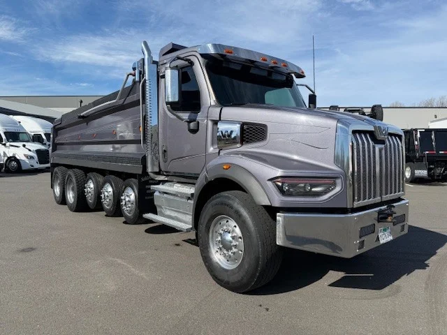 2022 Western Star 49X - image 2