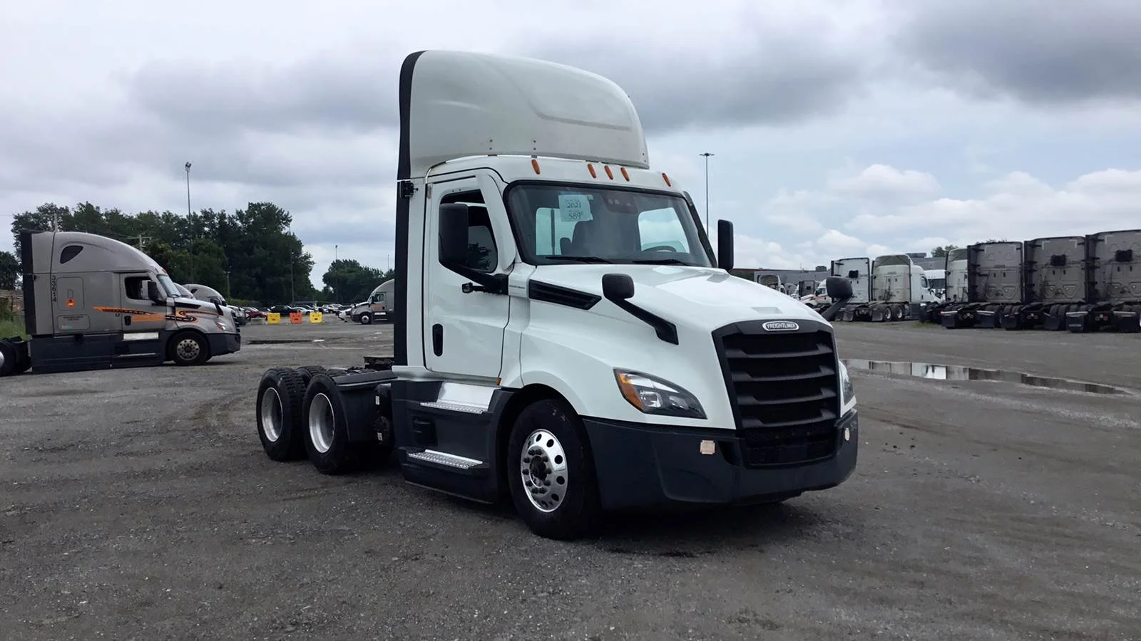2021 Freightliner Cascadia