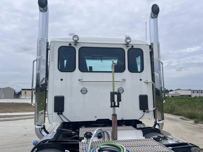 2026 Peterbilt 589 — photo 11