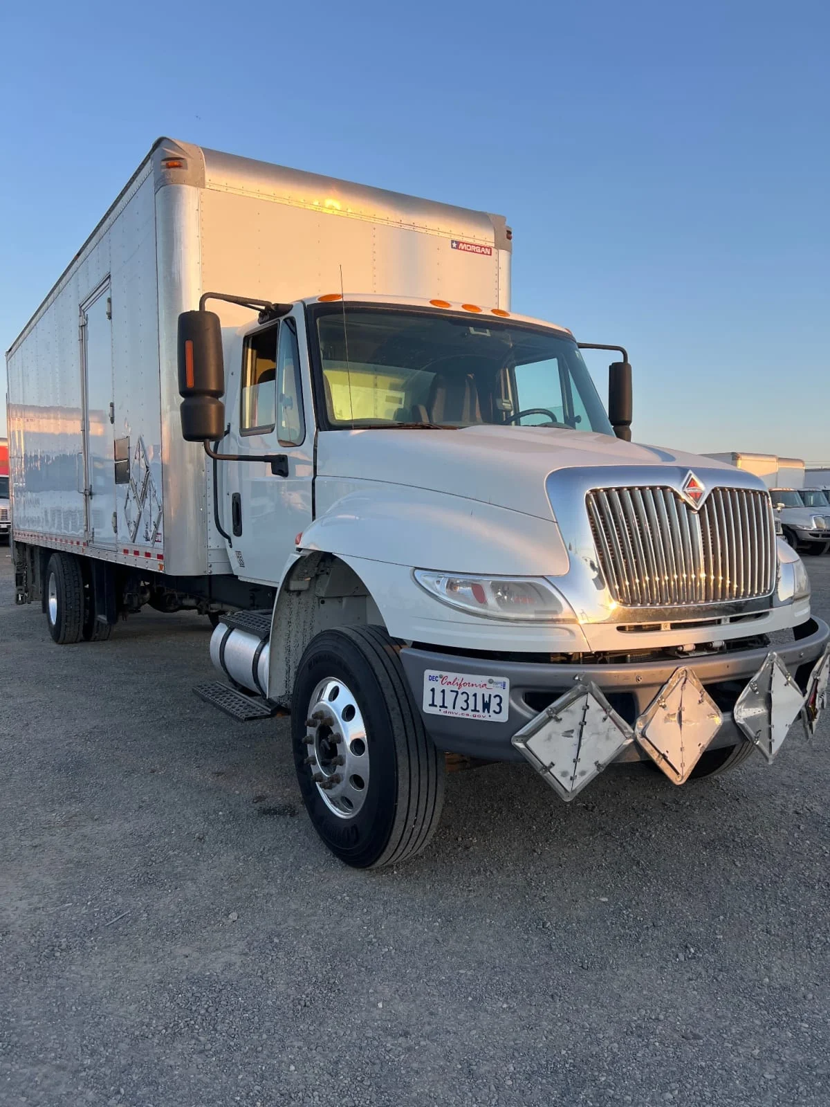 2019 International 4300 - image 3