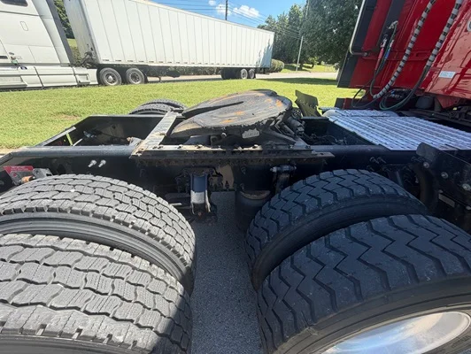 2022 Volvo VNL 760 in Nashville, TN — photo 12