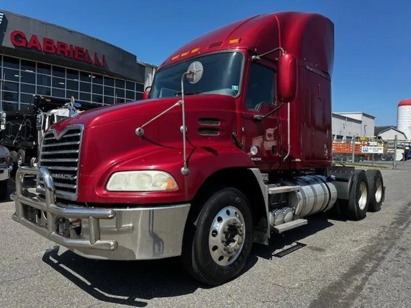 2017 Mack Pinnacle