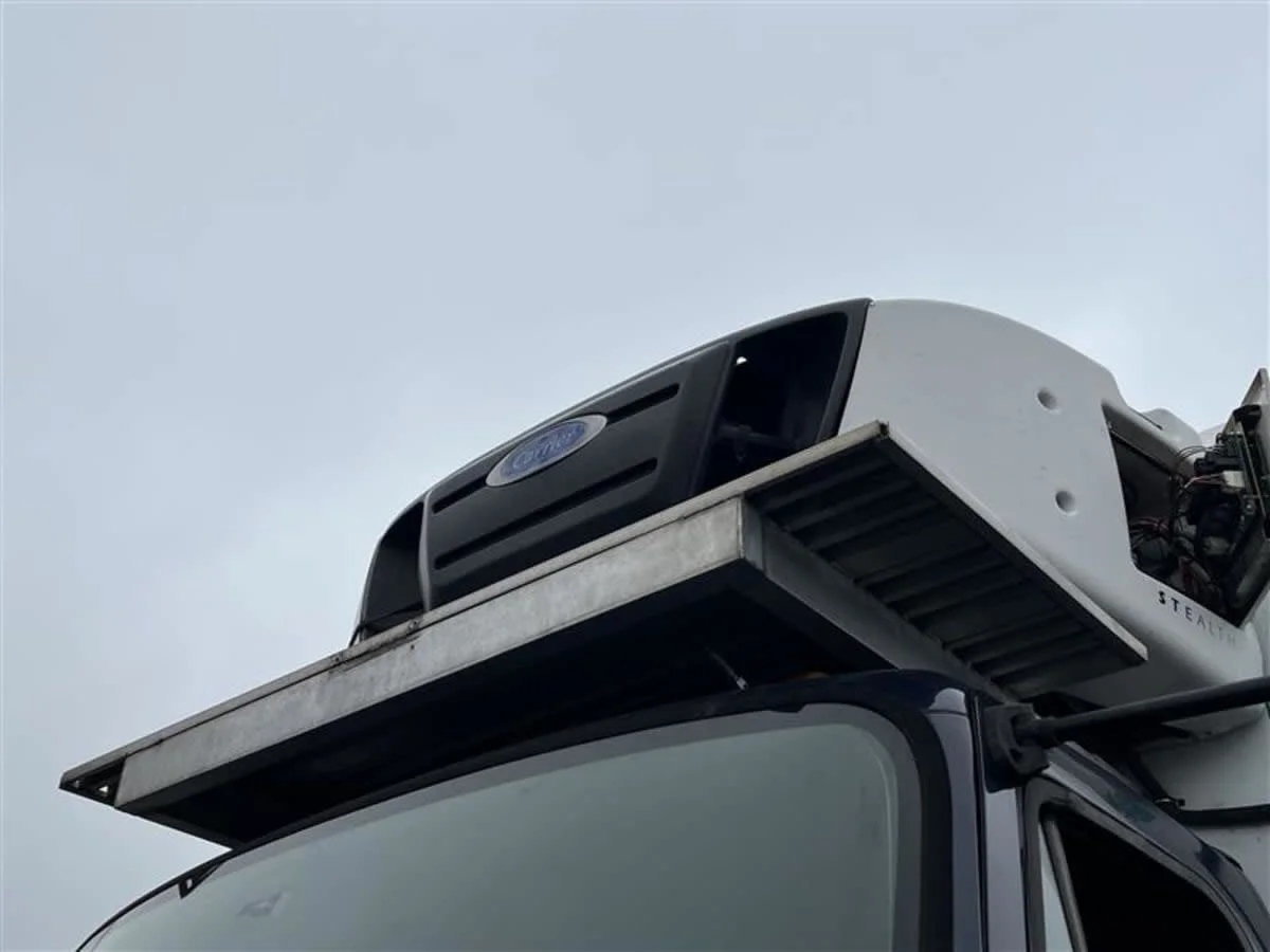 2018 Freightliner M2 106 - image 7