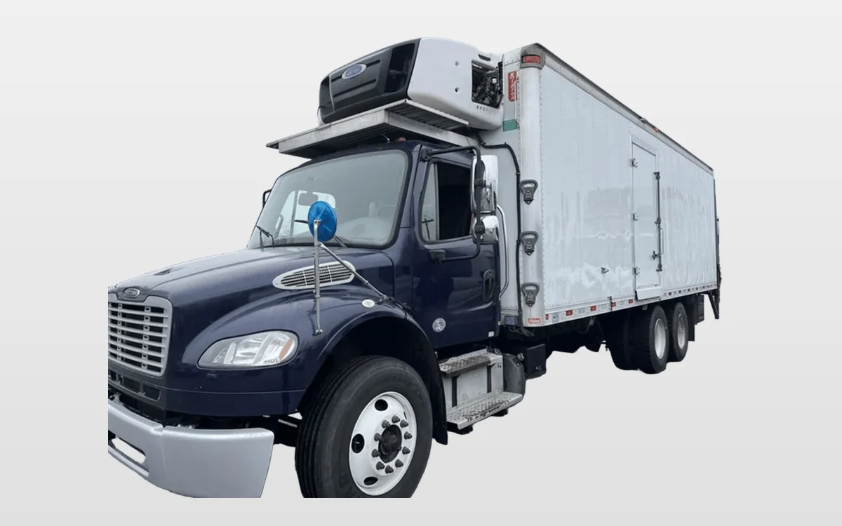 2018 Freightliner M2 106 - image 1