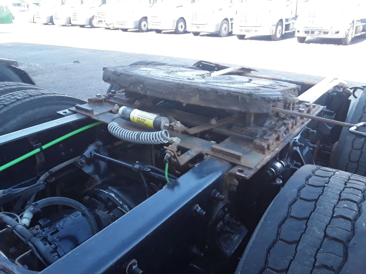 2019 Freightliner Cascadia in Hilliard, OH — photo 13