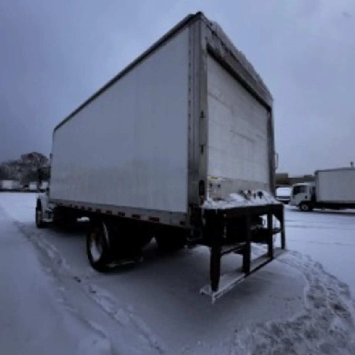 2019 Freightliner M2 106 - image 6