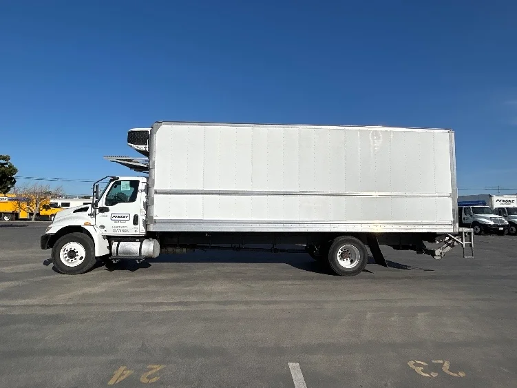 2021 International MV - image 4