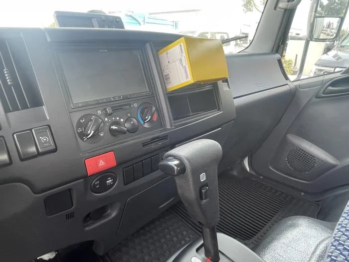2025 Isuzu NRR - image 15