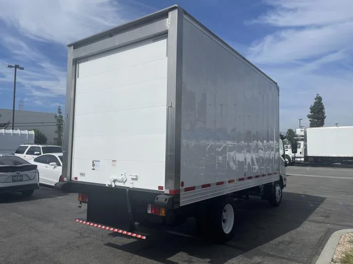 2025 Isuzu NRR - image 6