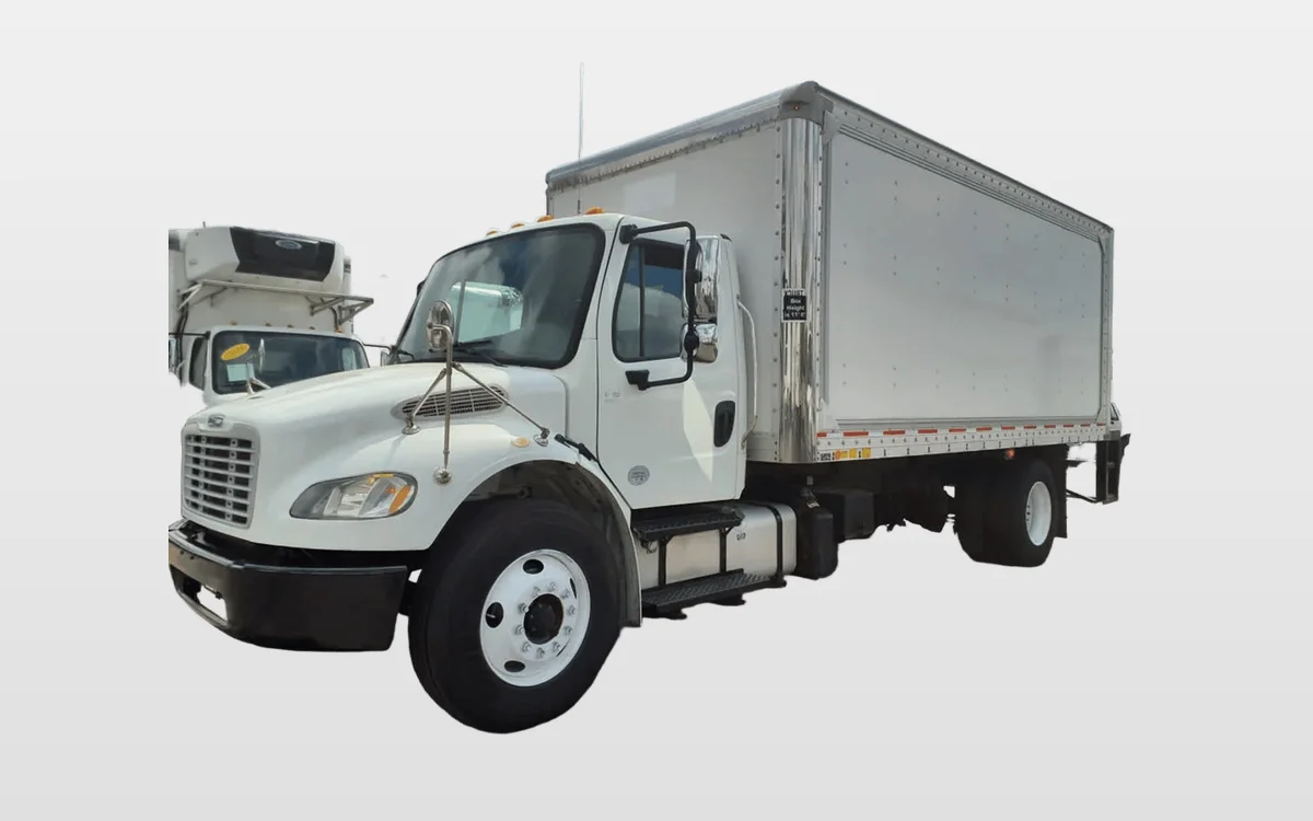 2019 Freightliner M2 106 - image 1