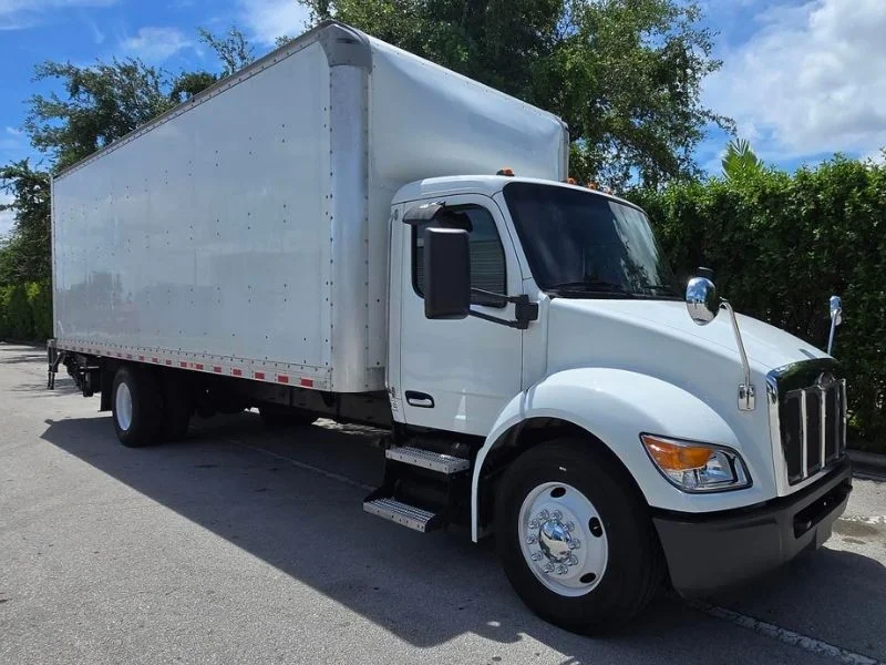 2023 Peterbilt 536 in Doral, FL — photo 11