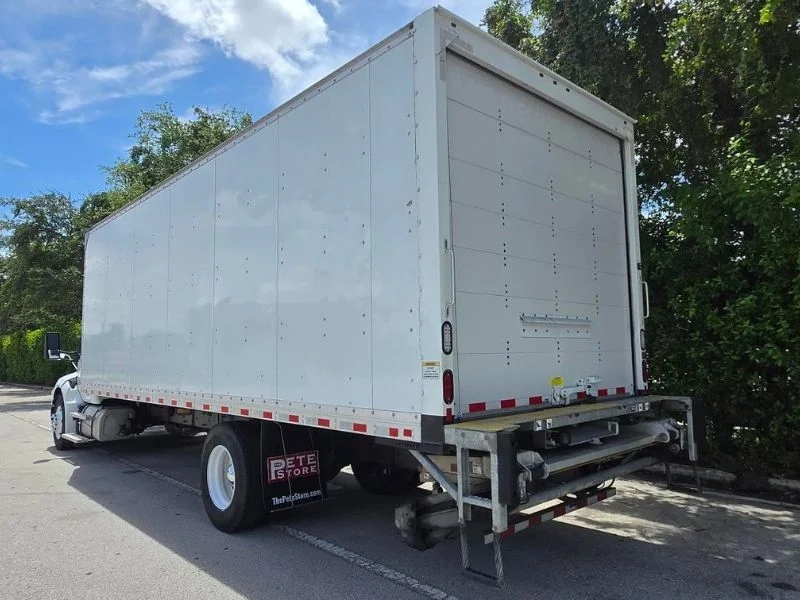 2023 Peterbilt 536 in Doral, FL — photo 12